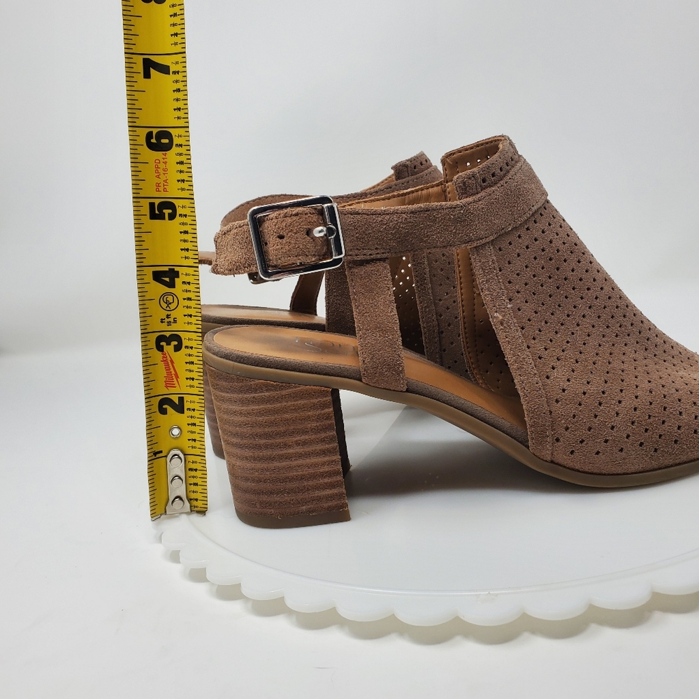 Franco Sarto Suede Open Toe Sandals with 3 inch heel Size 8 - Picture 3 of 7